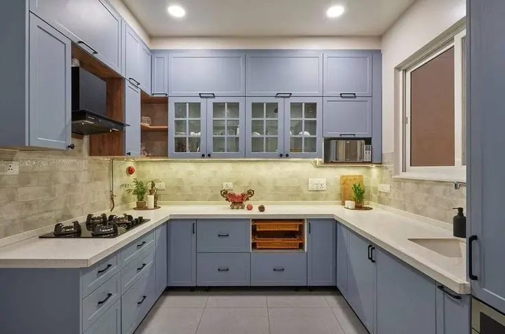Blue-grey U-shaped kitchen – modular design idea